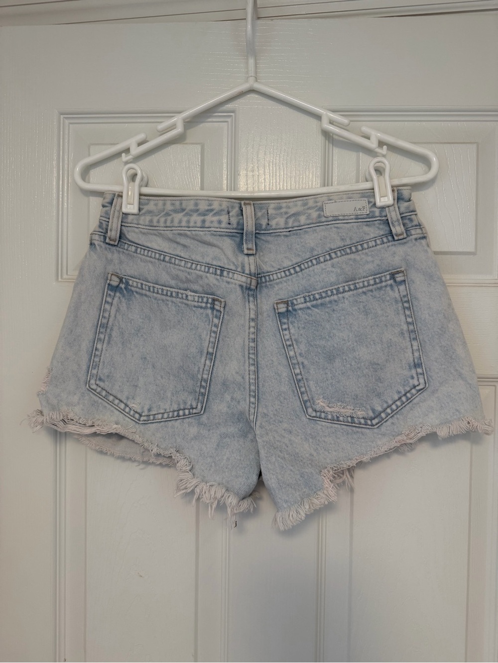 Women’s American Eagle Shorts Bundle - Picture 4 of 7